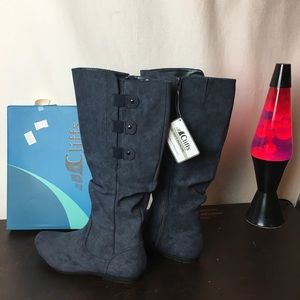 NWT Cliffs by White Mountain Navy suede boots